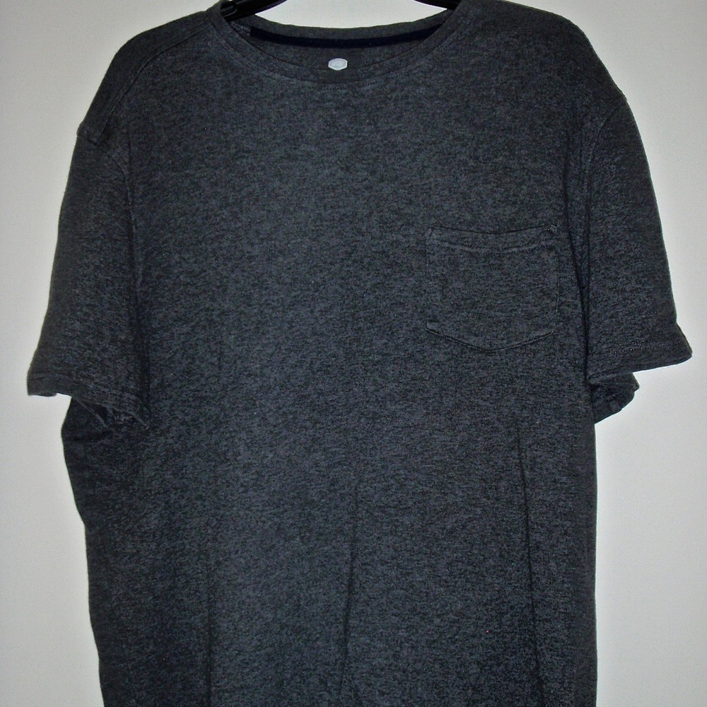 BERKLEY JENSEN MEN'S GREY SHORT SLEEVED T SHIRT SIZE L